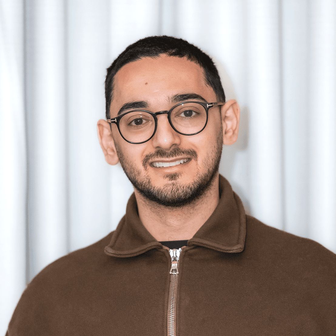 Rayyan Iqbal, Claims Gate