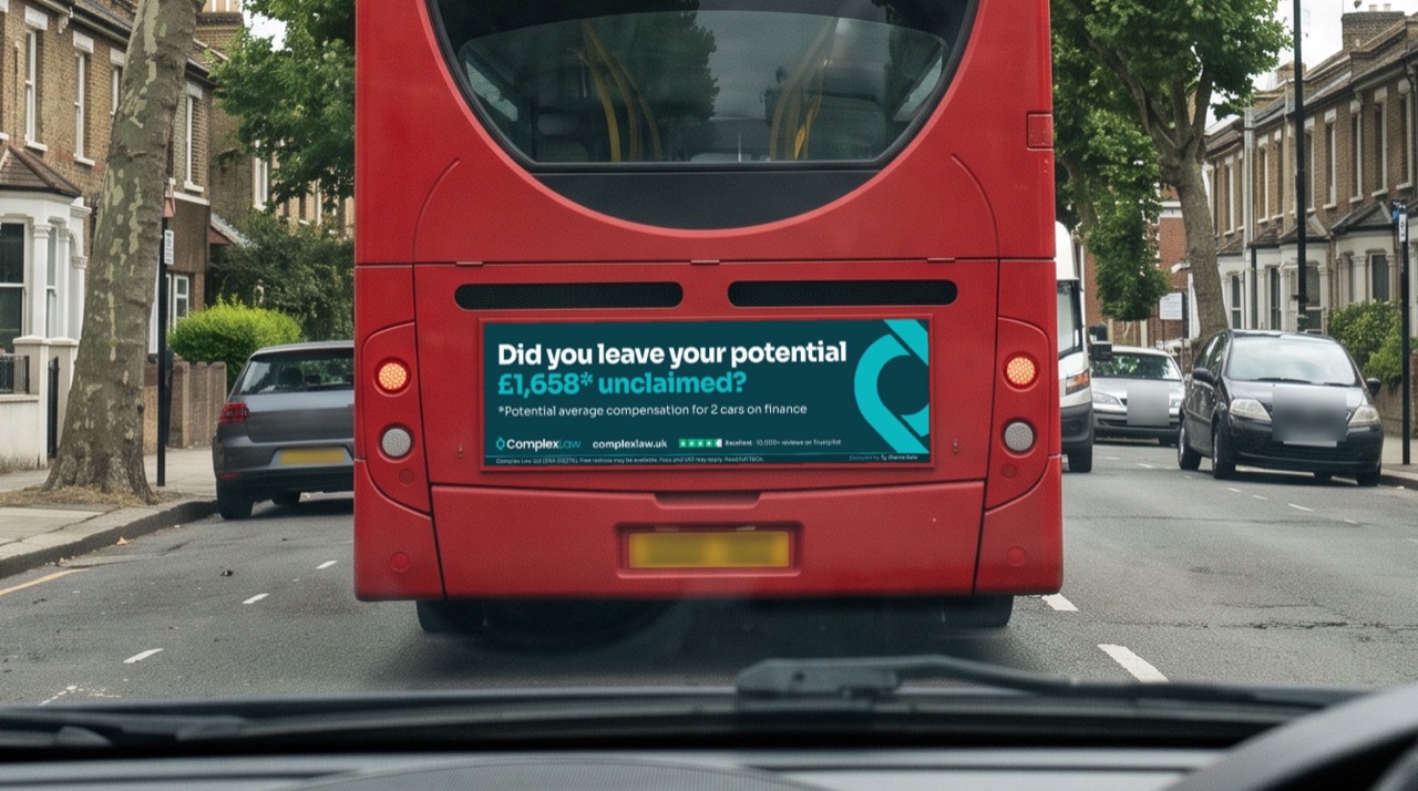 The back of a London bus, seen from the car behind: “Did you leave your potential £1,658* unclaimed?” (*potential average compensation for 2 cars on finance)